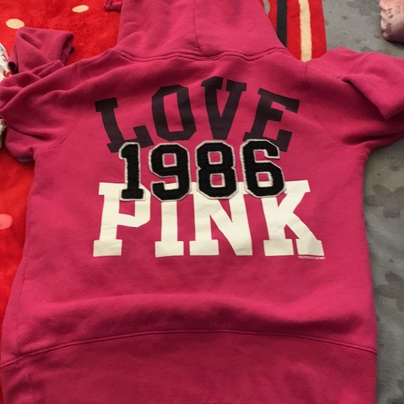 Pink vs - Picture 9 of 13